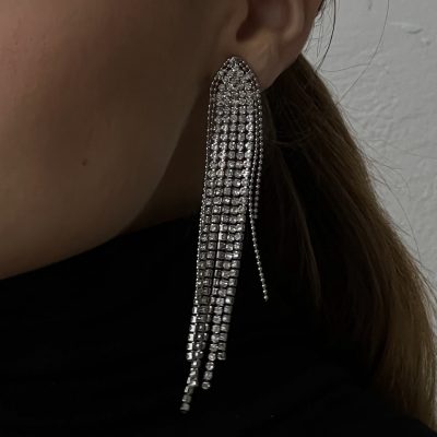 Святкові вечірні весільні білі сережки з камнями
