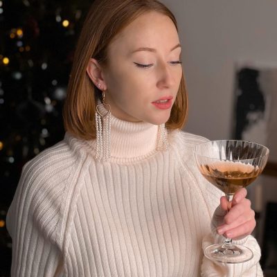 Сережки серця з пластиковими намистинами