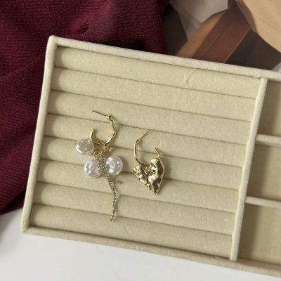 Сережки асиметричні із серцем
